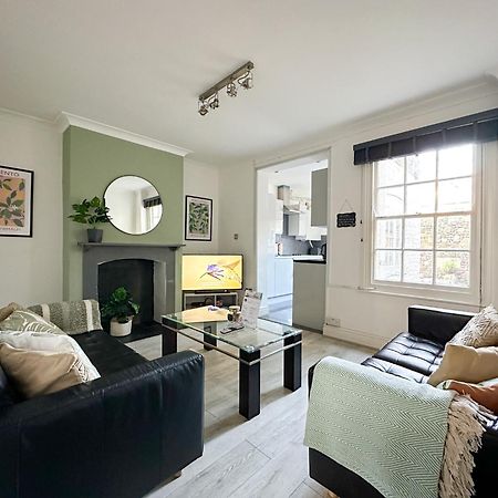Stylish & Spacious City Centre 3-Bedroom Townhouse - Sleeps 6 Кэнтербари Экстерьер фото